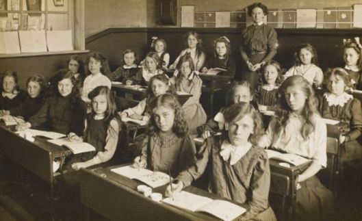 School kids need a new lesson about royal jelly.